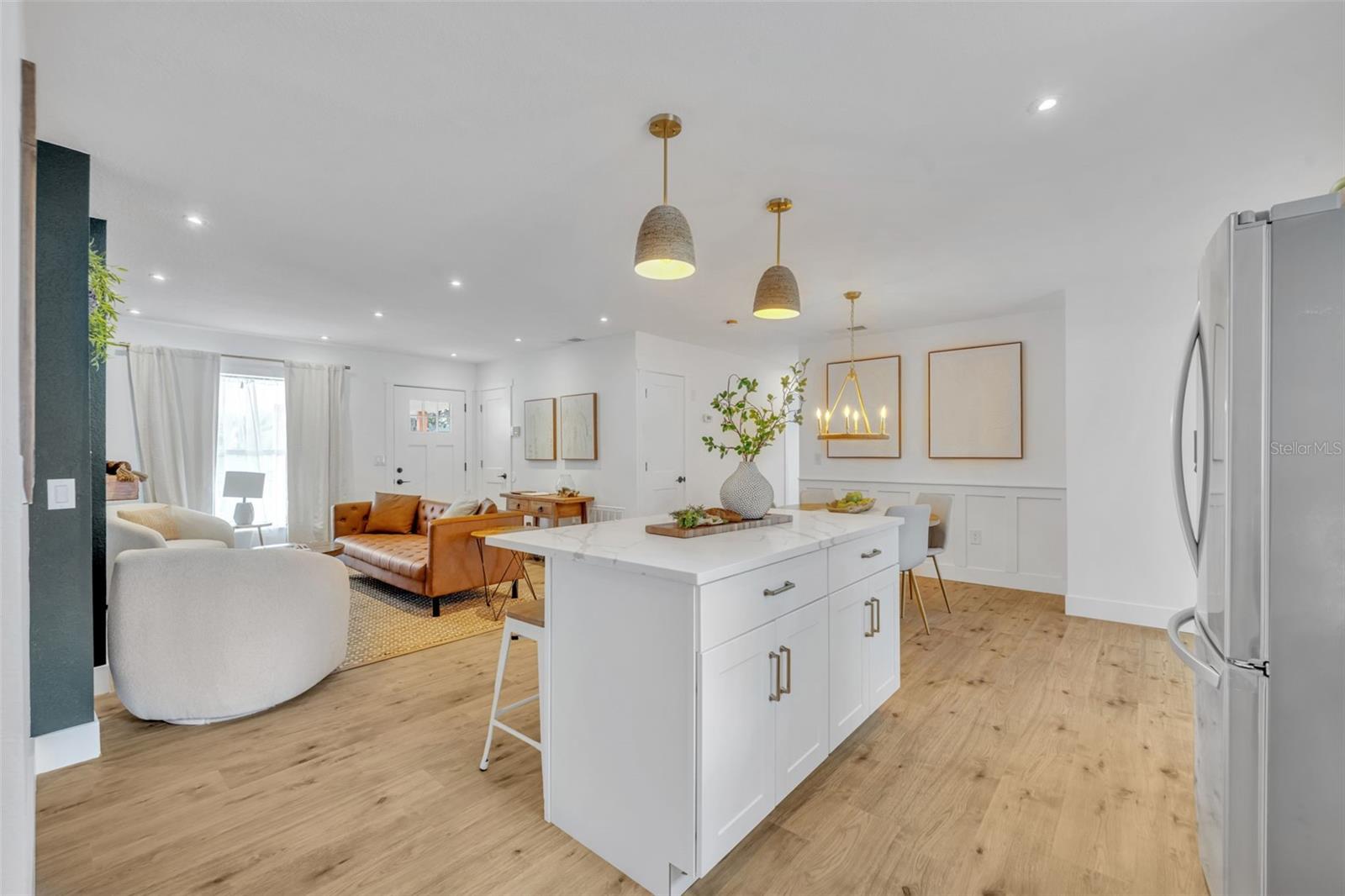 ROYAL ESTATES - Residential