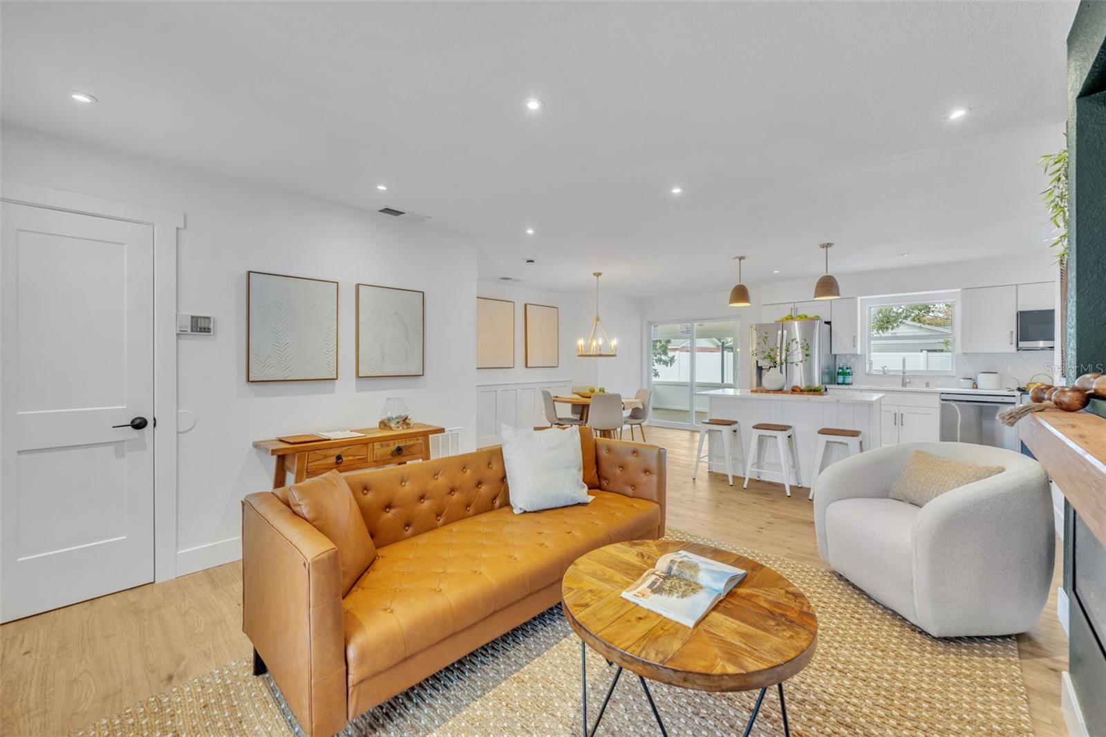 ROYAL ESTATES - Residential