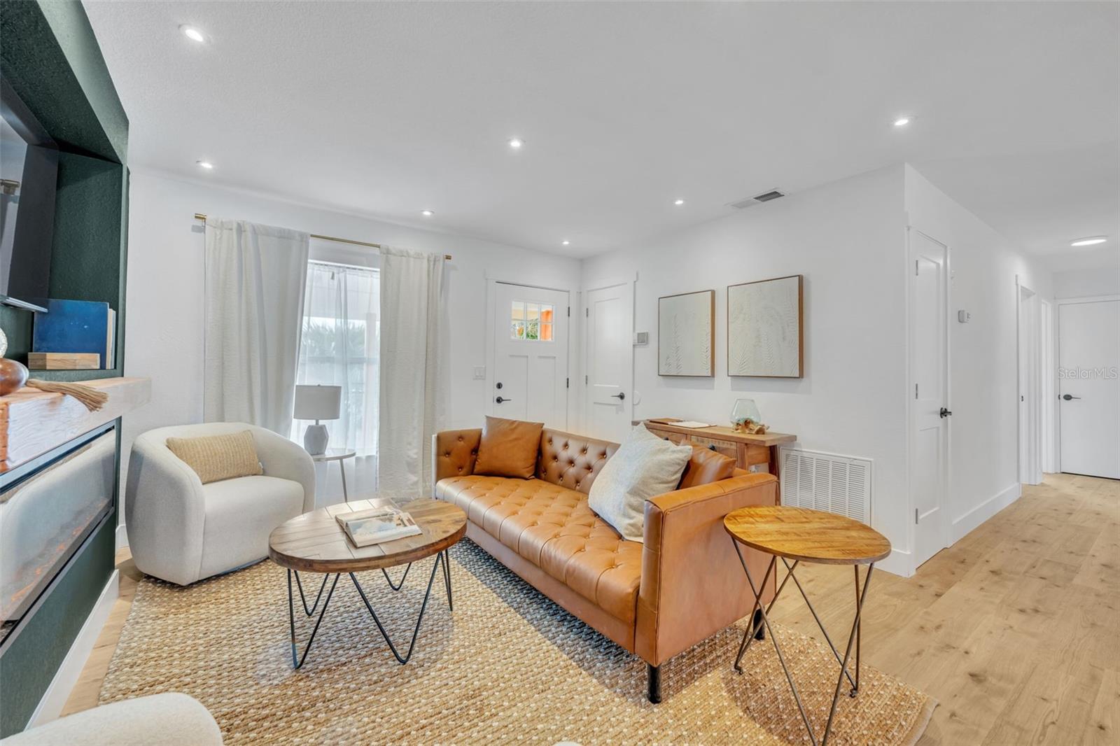 ROYAL ESTATES - Residential