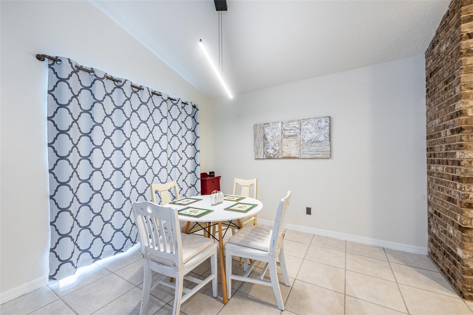 LAKE ST CHARLES UNIT 12 - Residential Lease