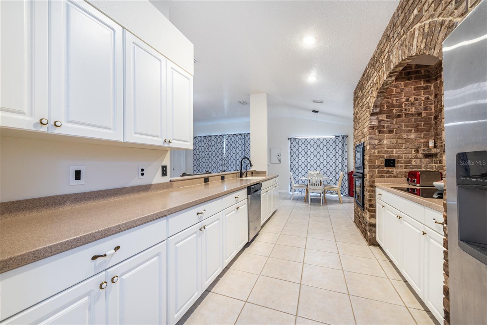 LAKE ST CHARLES UNIT 12 - Residential Lease