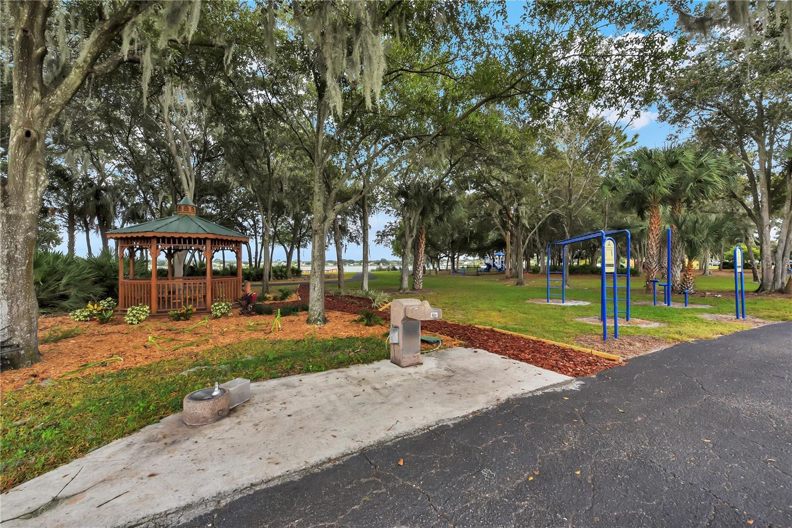 LAKE ST CHARLES UNIT 12 - Residential Lease