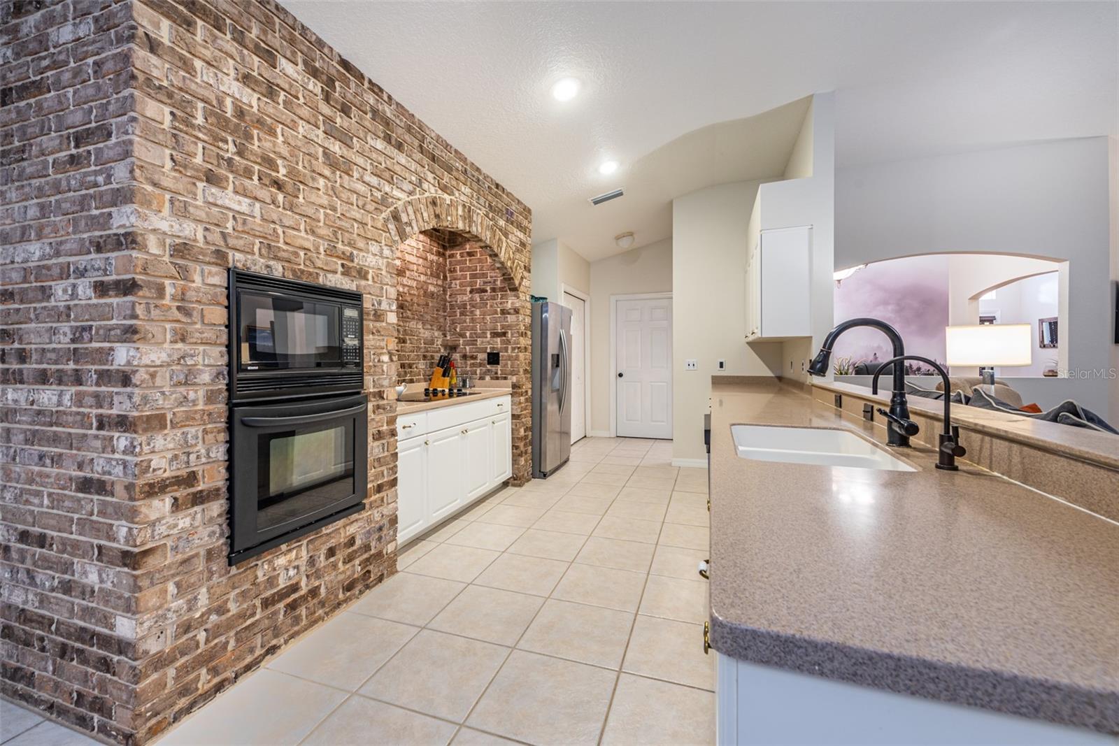 LAKE ST CHARLES UNIT 12 - Residential Lease