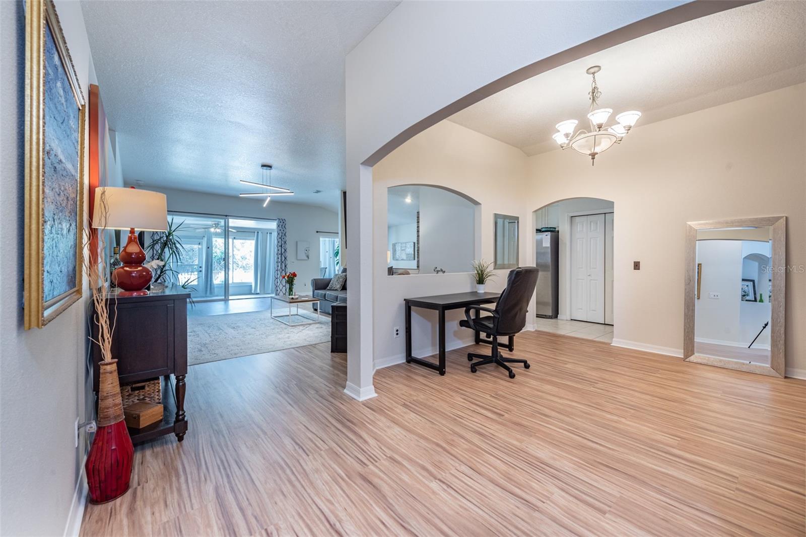 LAKE ST CHARLES UNIT 12 - Residential Lease