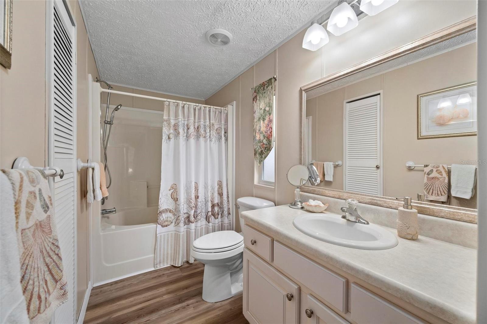 PORT CHARLOTTE VILLAGE UN 432 - Residential