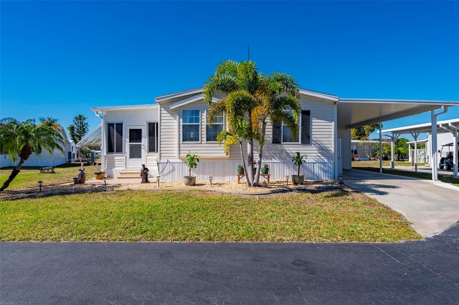 PORT CHARLOTTE VILLAGE UN 432 - Residential