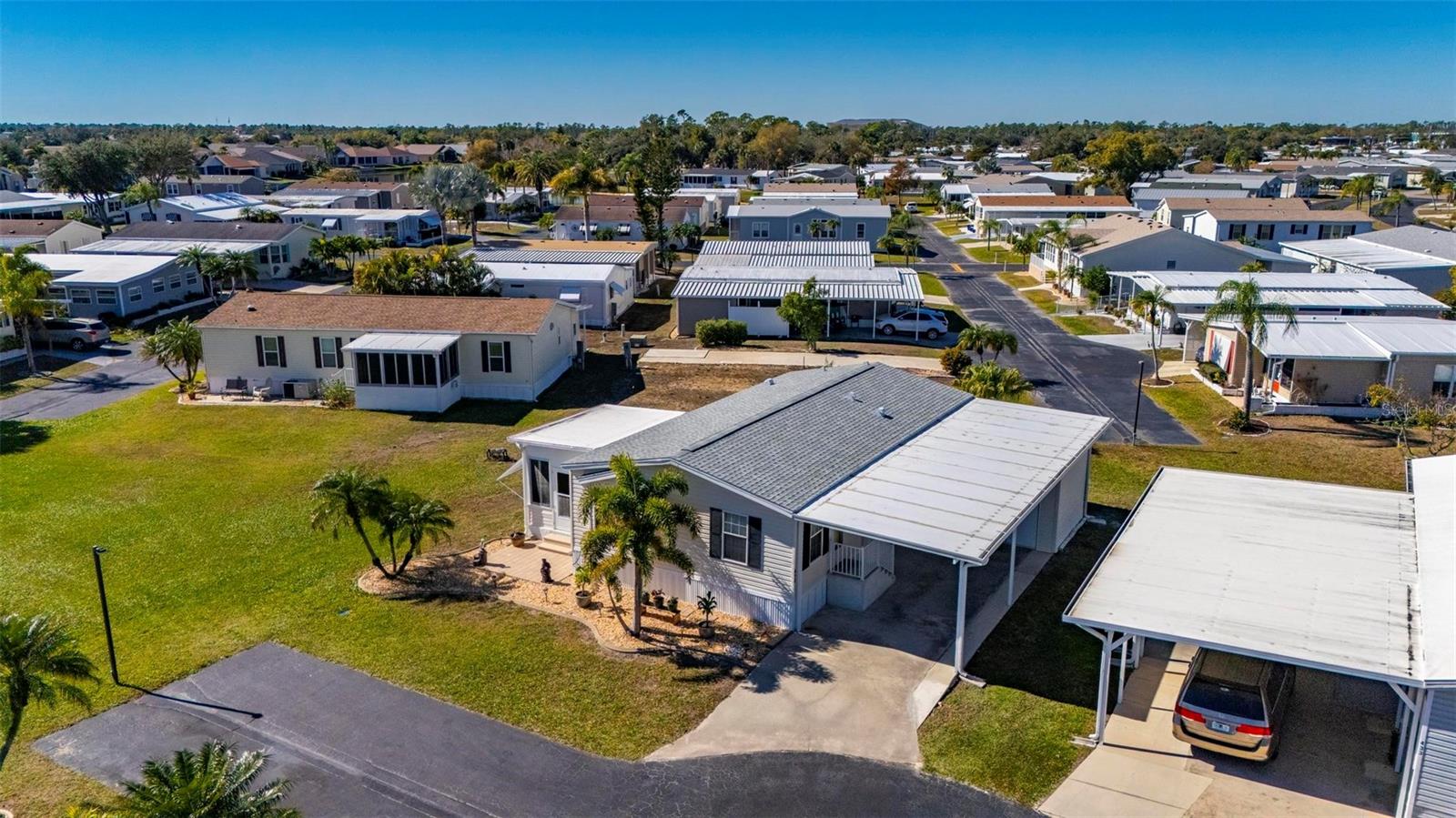 PORT CHARLOTTE VILLAGE UN 432 - Residential