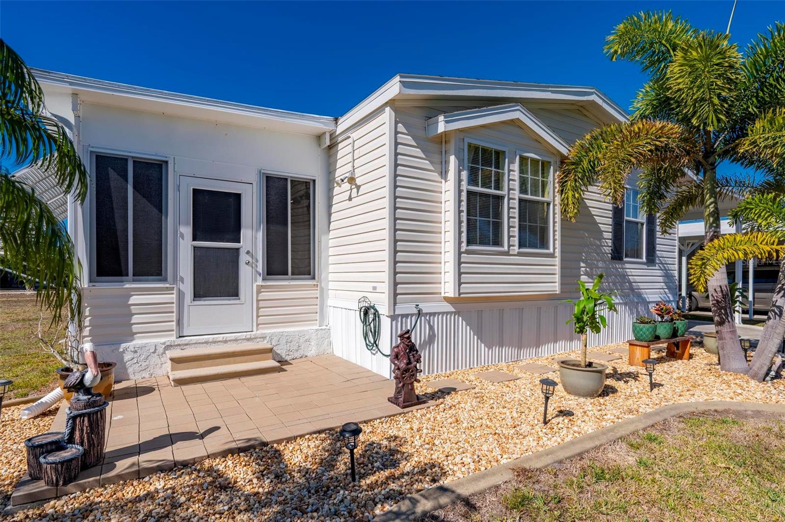 PORT CHARLOTTE VILLAGE UN 432 - Residential