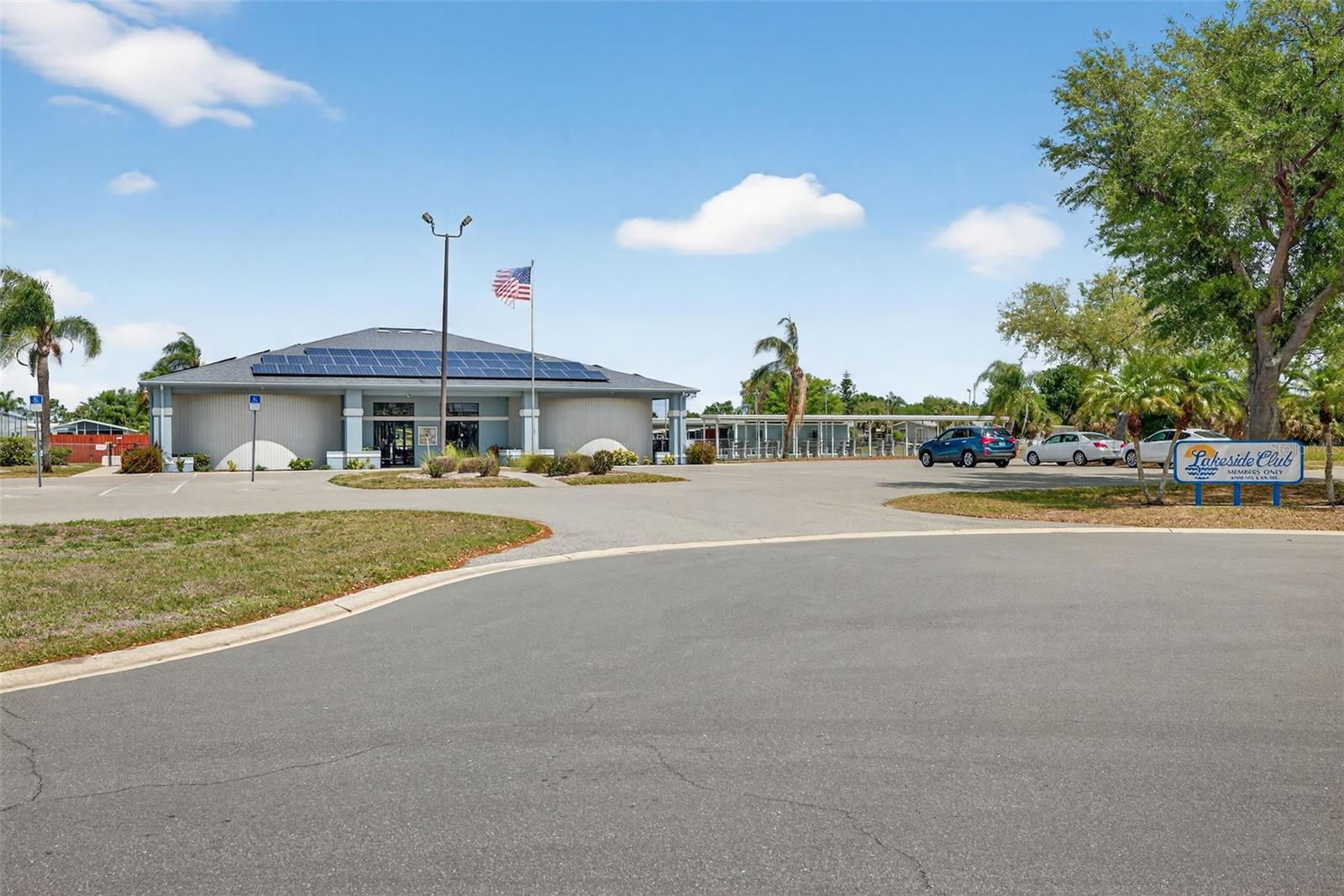 LEMON BAY ISLES PH 03 - Residential