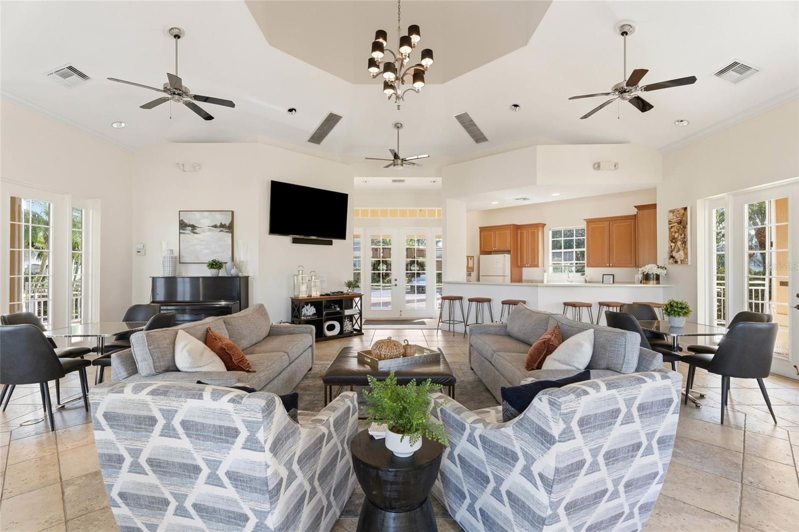 ISLAND CLUB OF VERO BEACH PH II - Residential