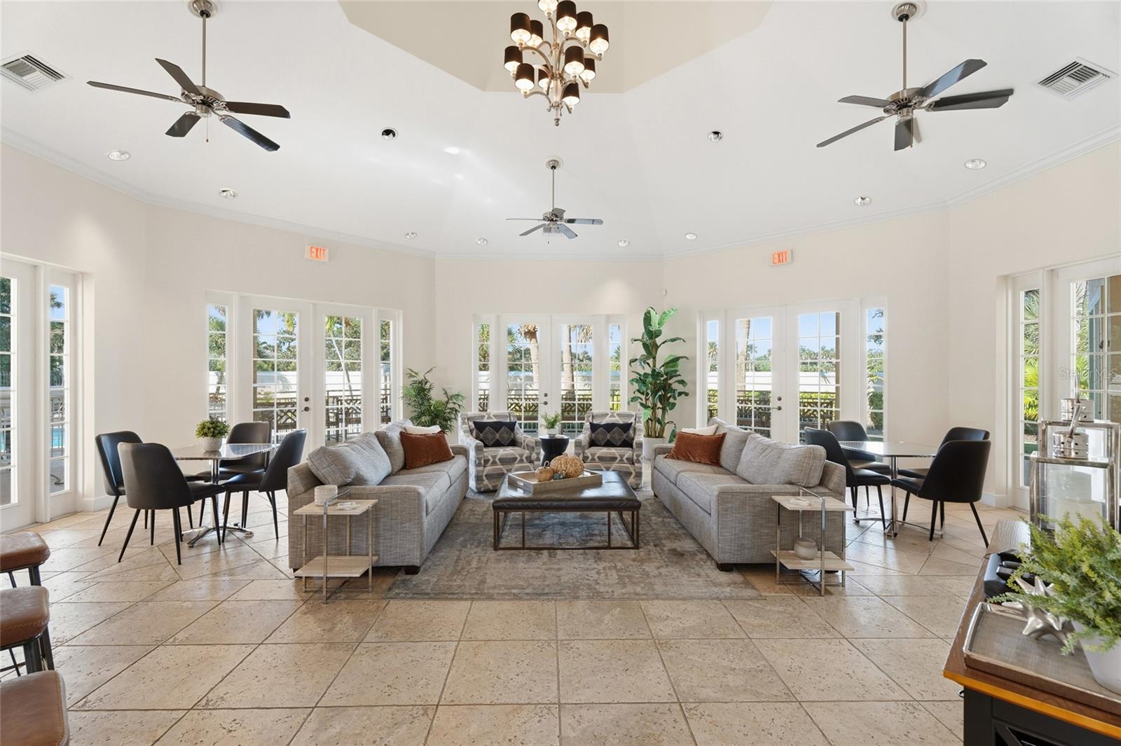 ISLAND CLUB OF VERO BEACH PH II - Residential