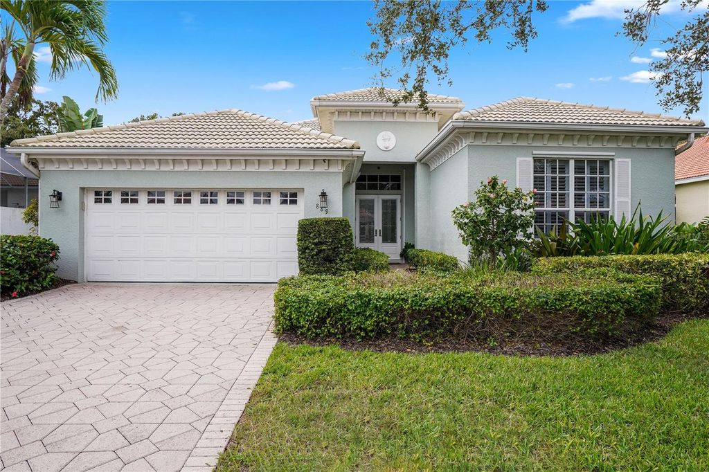 Photo of 889 Island Club Square, Vero Beach, FL 32963 (MLS # O6344115)