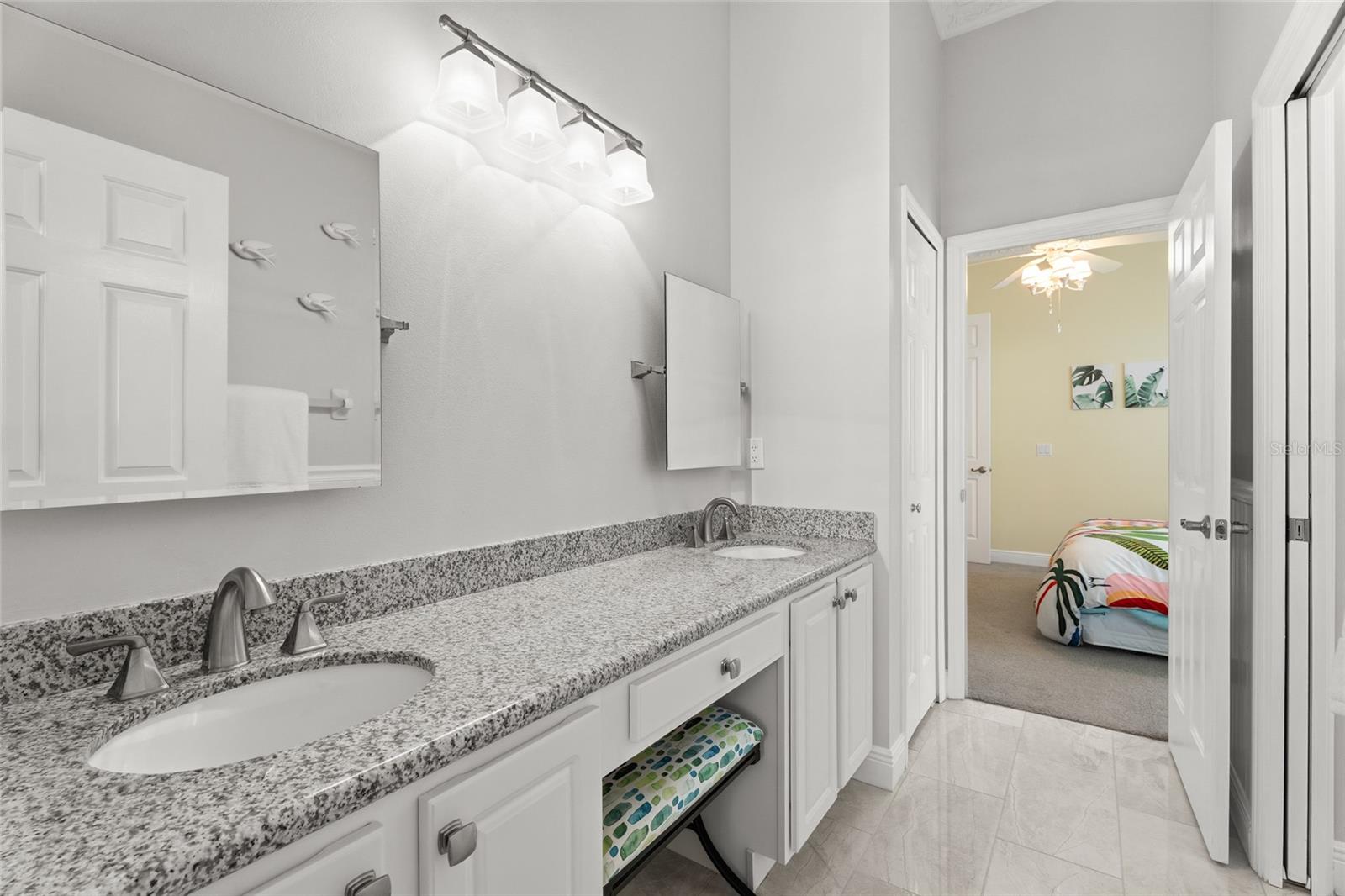 ISLAND CLUB OF VERO BEACH PH II - Residential