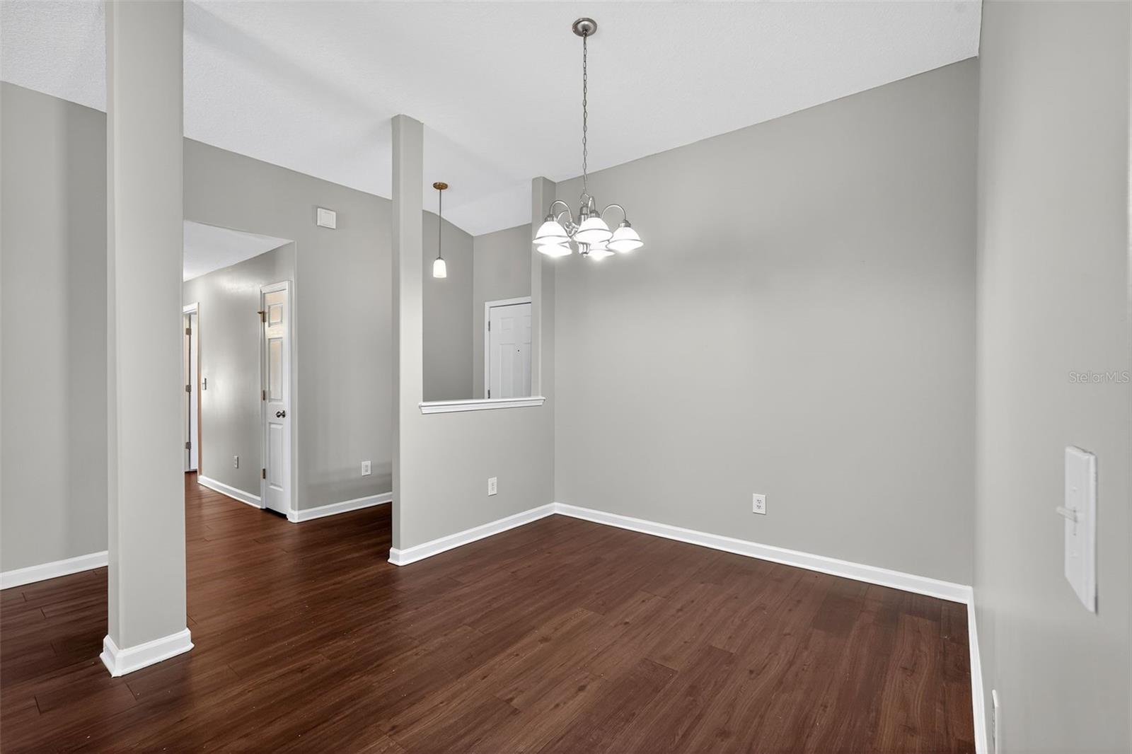 FOXCHASE 04 - Residential