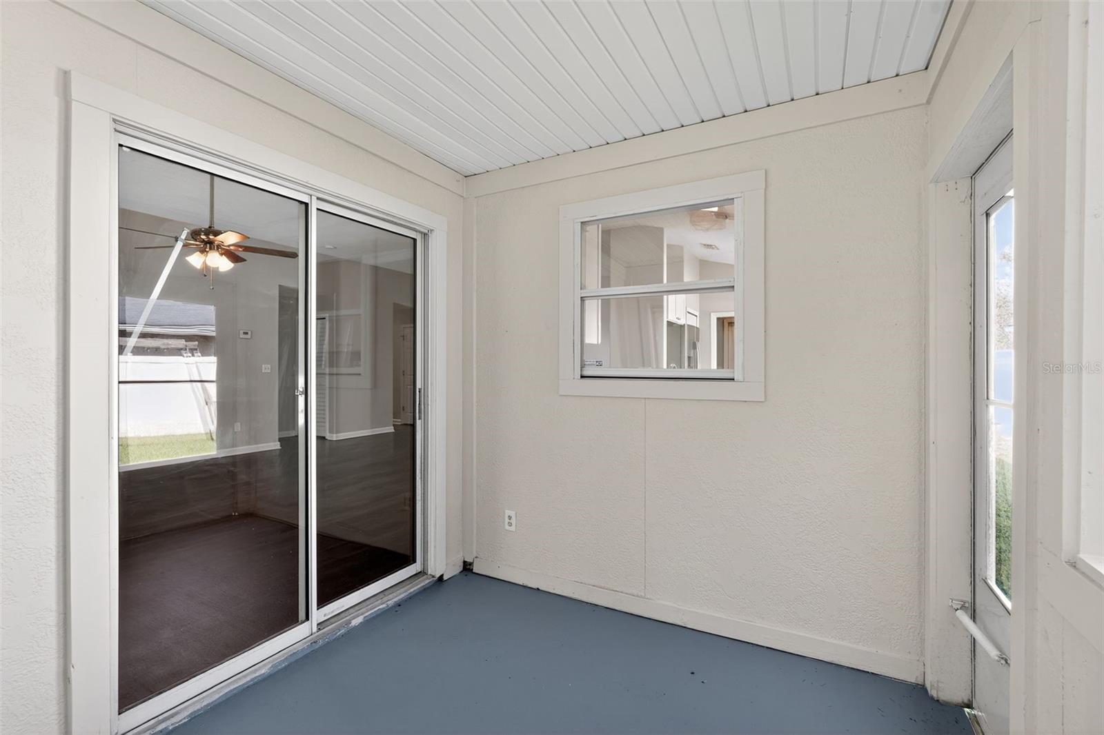 FOXCHASE 04 - Residential