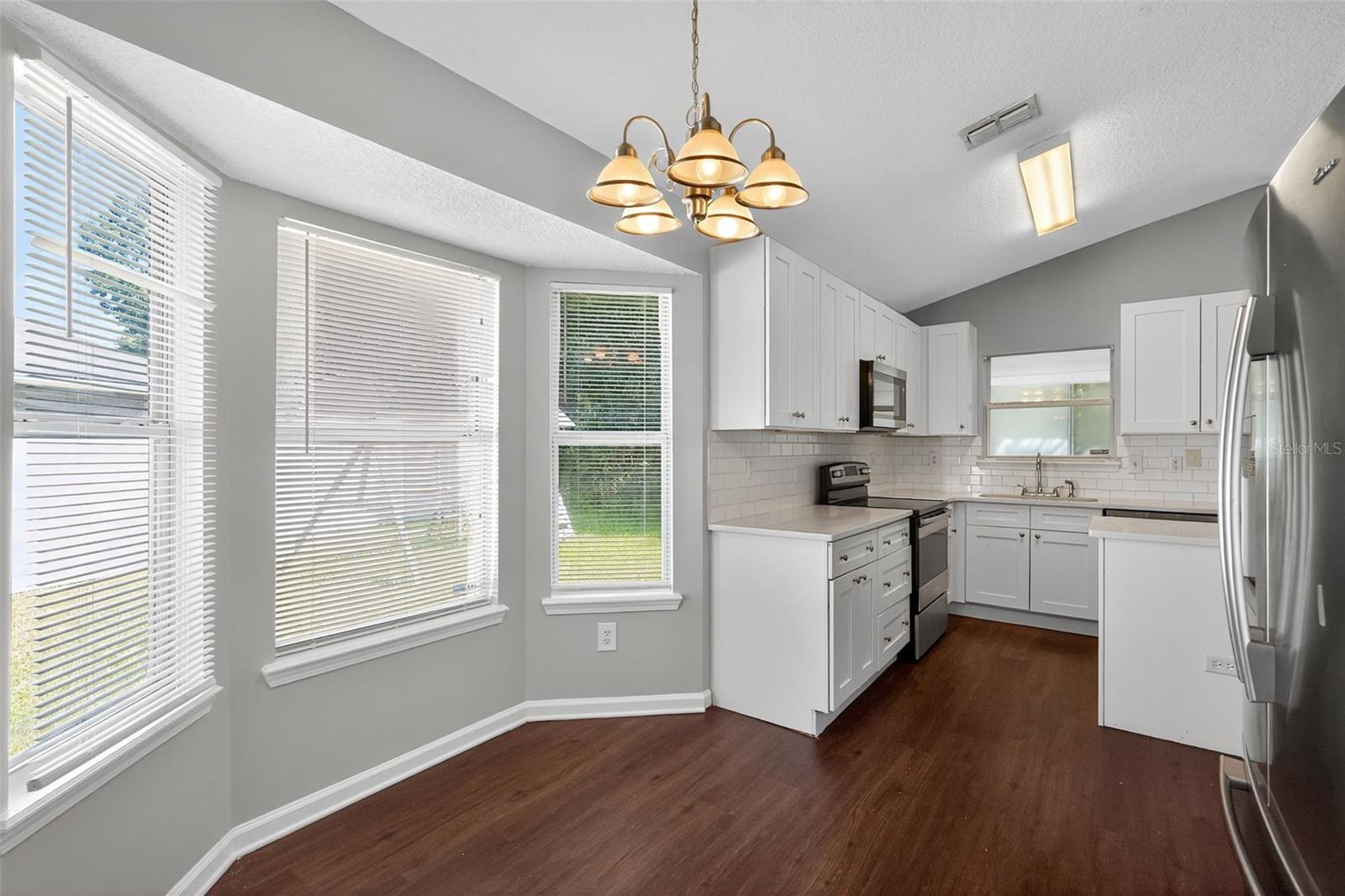 FOXCHASE 04 - Residential