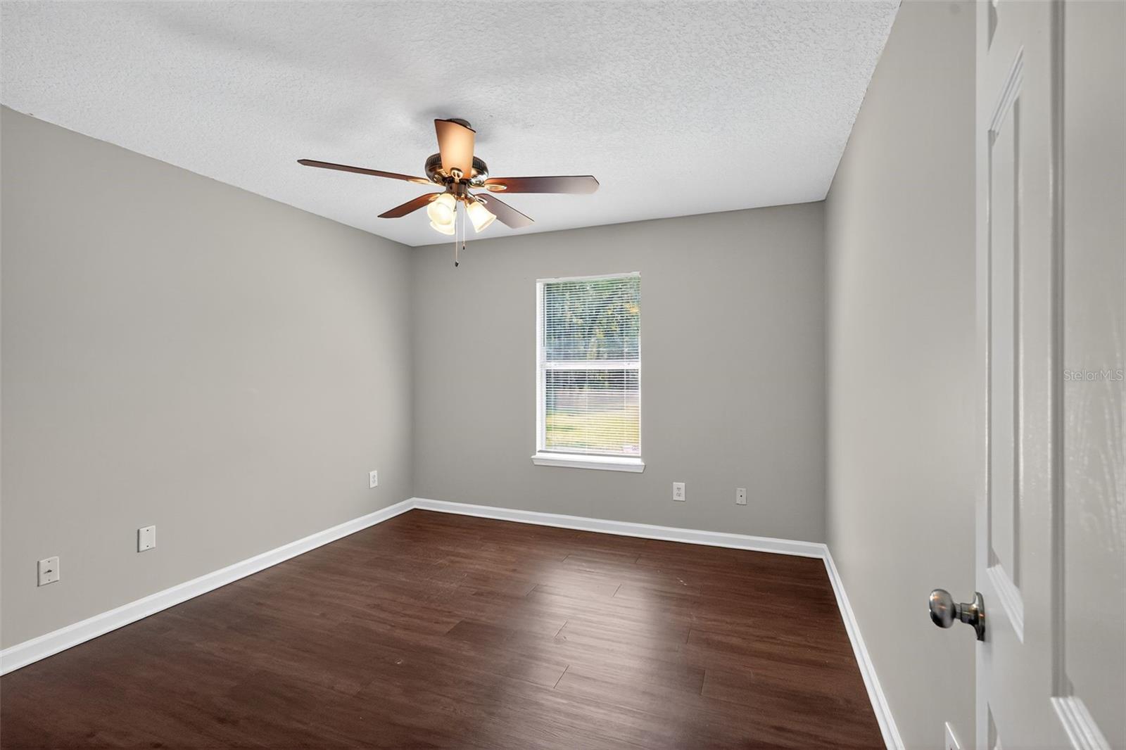 FOXCHASE 04 - Residential