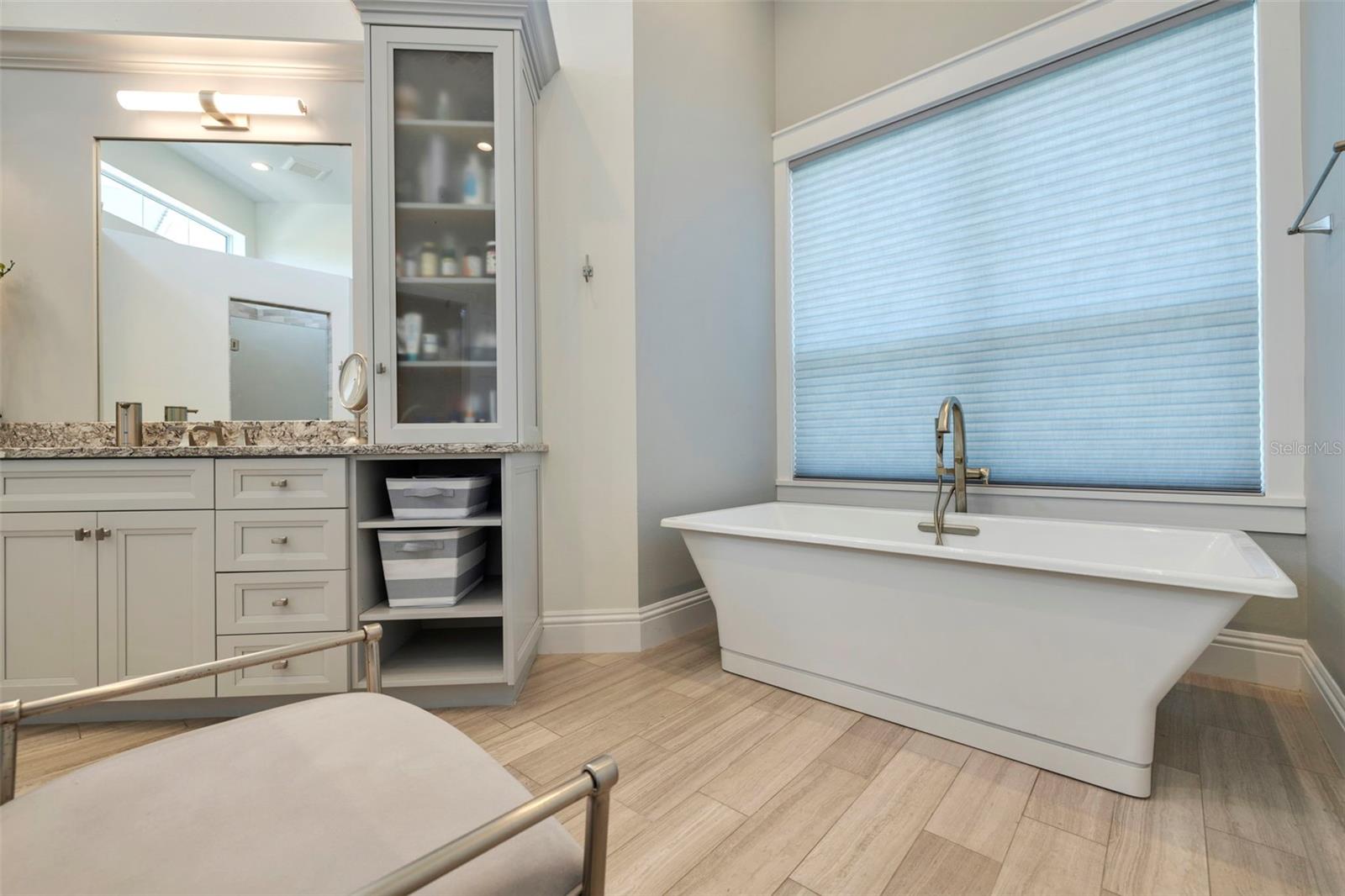 HARBOR BLUFFS SEC 4 - Residential