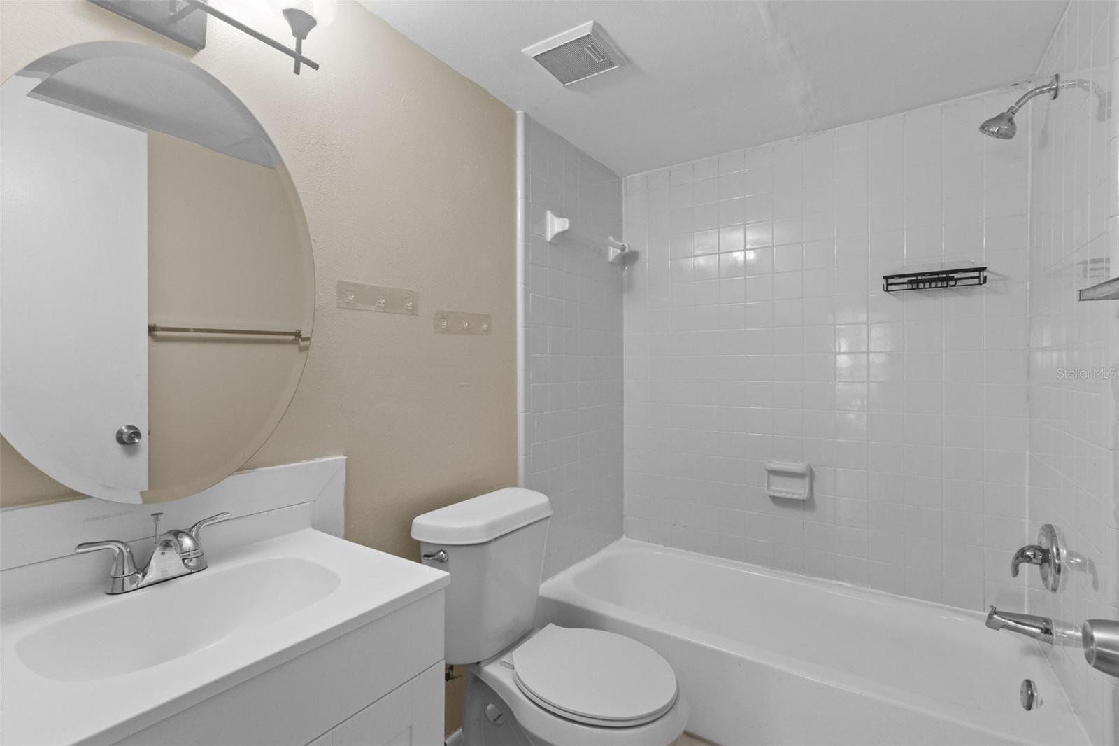 THE OAKS UNIT VII A CONDOMINIU - Residential