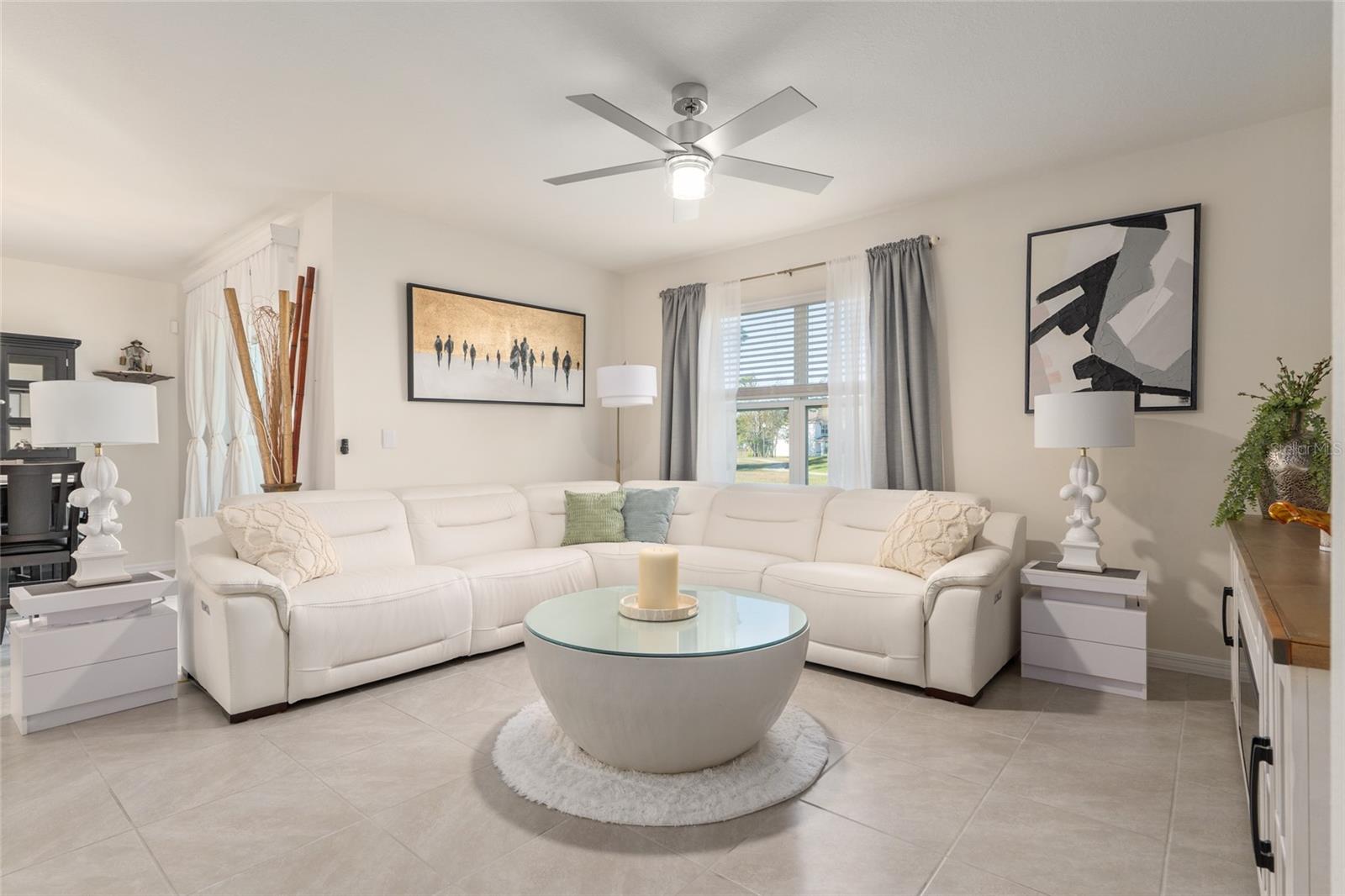 LAKE DIAMOND NORTH - Residential Lease