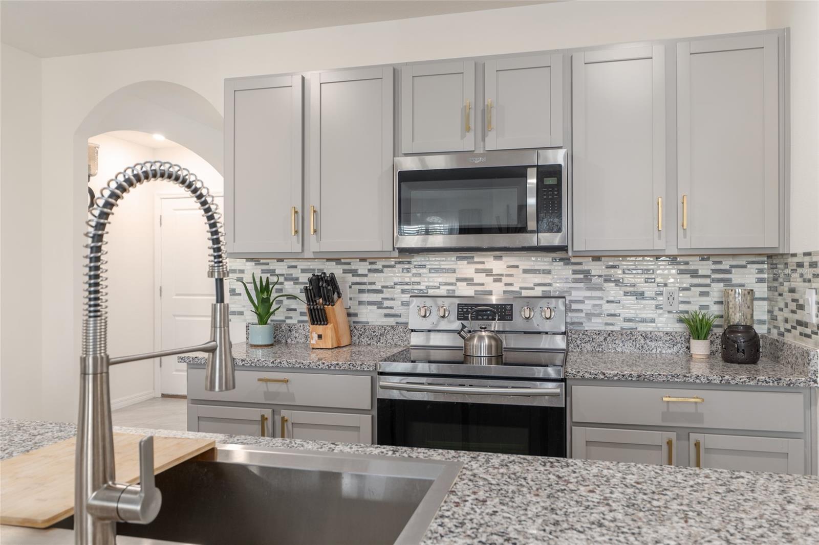 LAKE DIAMOND NORTH - Residential Lease