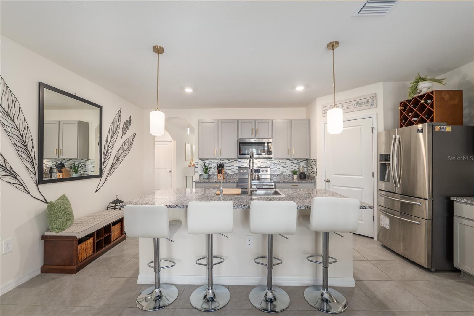 LAKE DIAMOND NORTH - Residential Lease