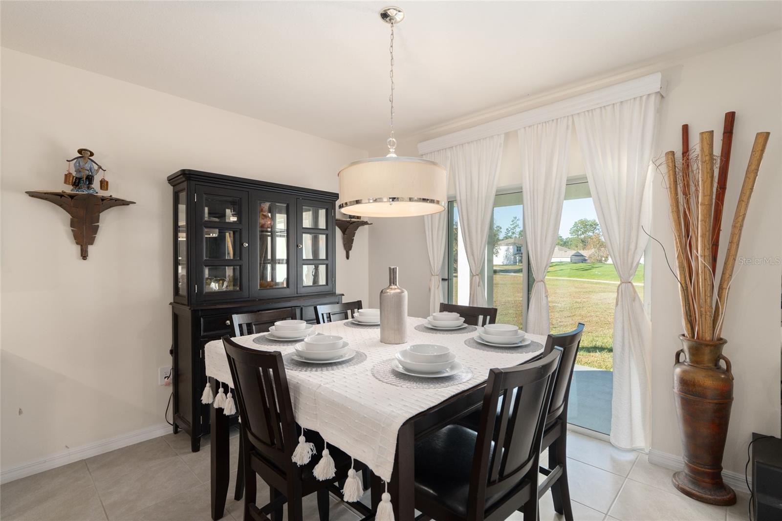 LAKE DIAMOND NORTH - Residential Lease