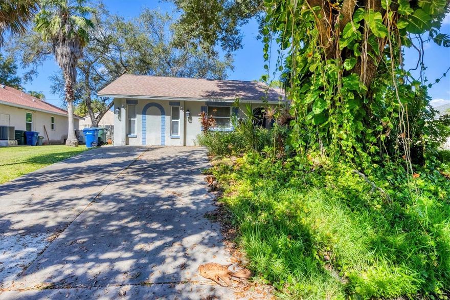 Welcome to 280 Drake Rd, Venice, FL 34293
Charming and move-in ready, this 3-bed / 2-bath, 1,445 sf single-family home (built in 1986) sits on a 7,840 sf lot in the sought-after South Venice area. Step inside to bright, open living spaces accented by tile flooring throughout. Newer HVAC system, Newer Roof, The homeowner’s sanctuary boasts a large walk-in closet, while the secondary bedrooms are generously sized. A screened lanai overlooks a lush, private yard—ideal for relaxing or entertaining. Conveniently located near shops, dining, beaches, and essential amenities, this property offers the perfect blend of serene residential living and access to everything Venice has to offer.
Don’t miss your chance to make this gem your own—schedule a showing today!