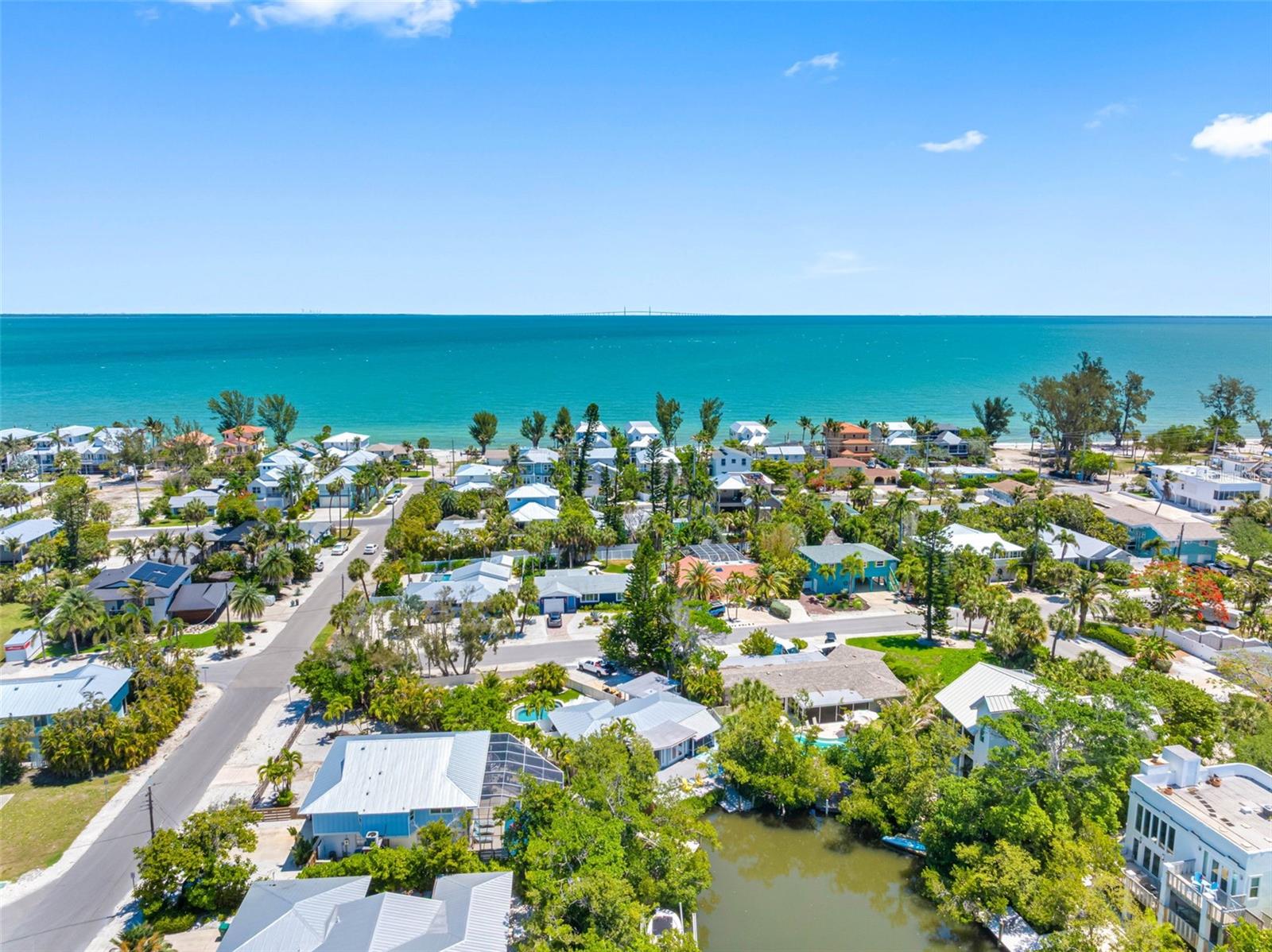 LUANA ISLES - Residential