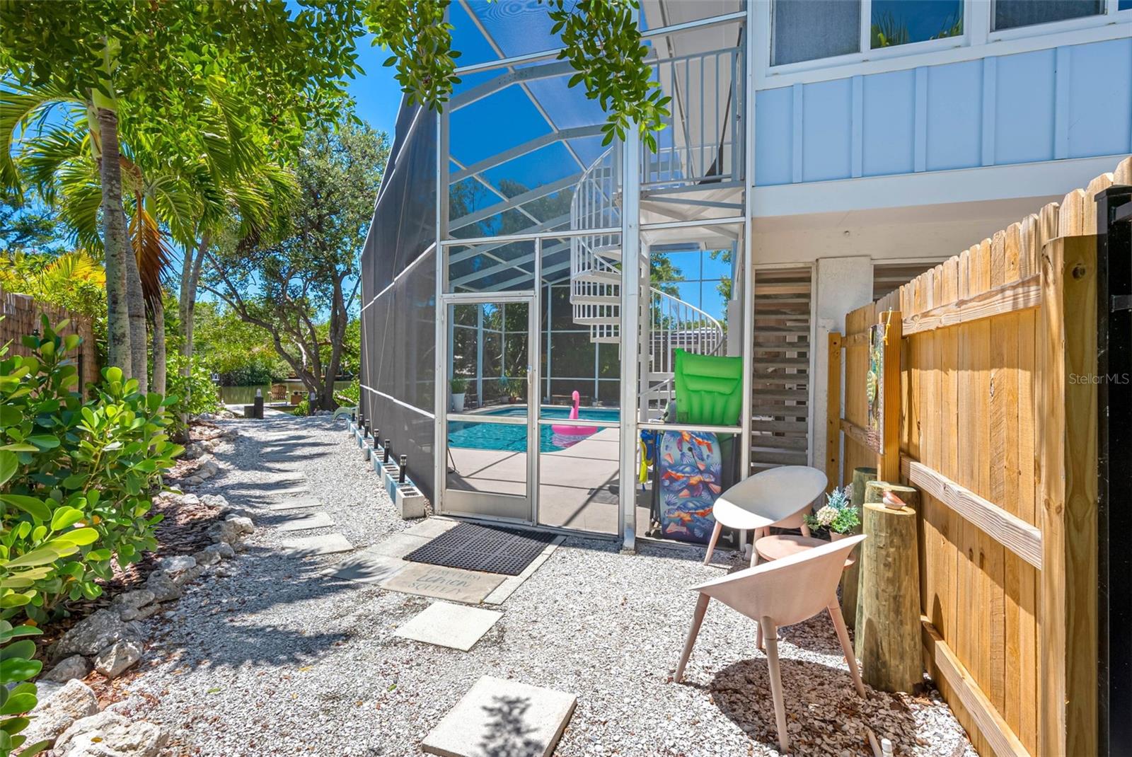 LUANA ISLES - Residential