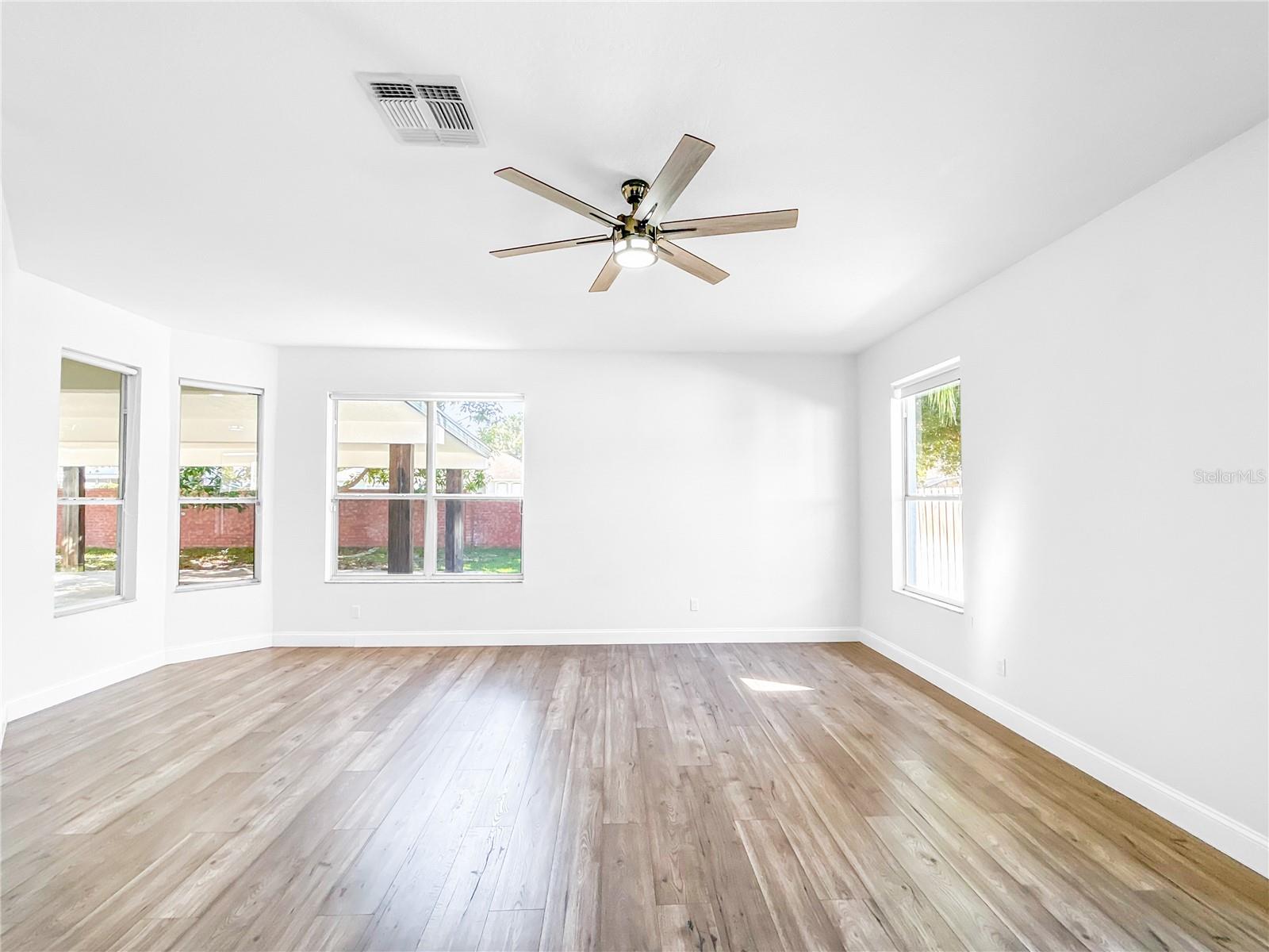 SAND LAKE COVE PH 02 - Residential