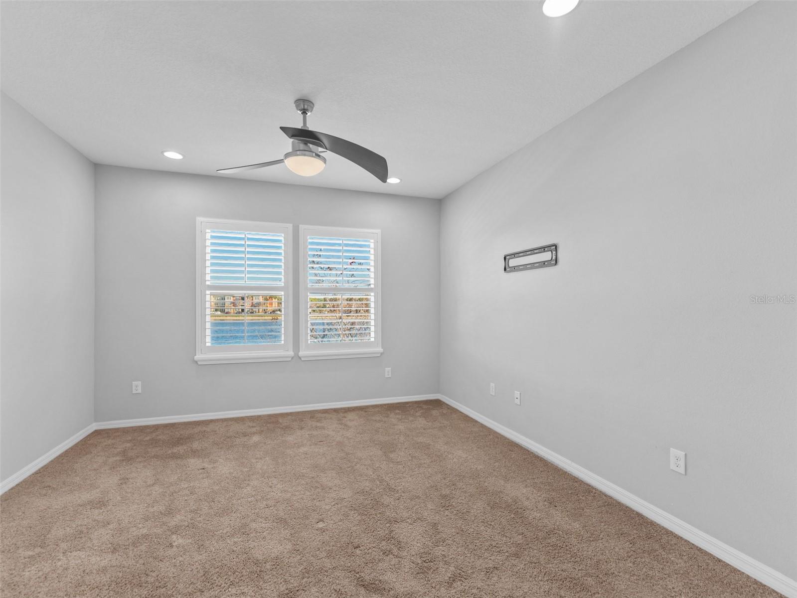 JACKSON SQUARE TWNHMS - Residential