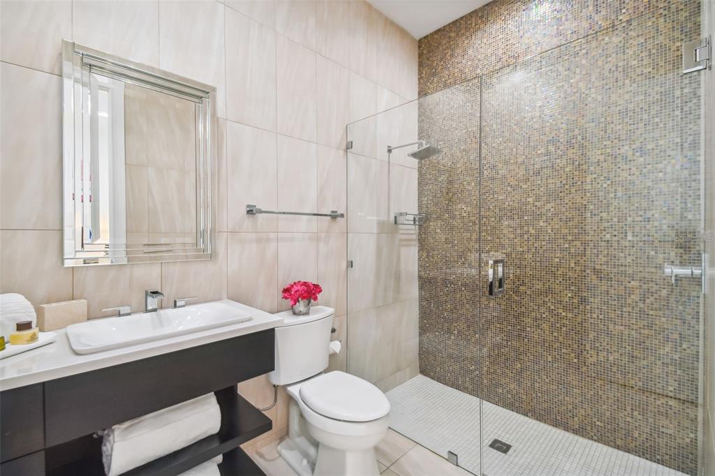 HERITAGE LAKES - Residential