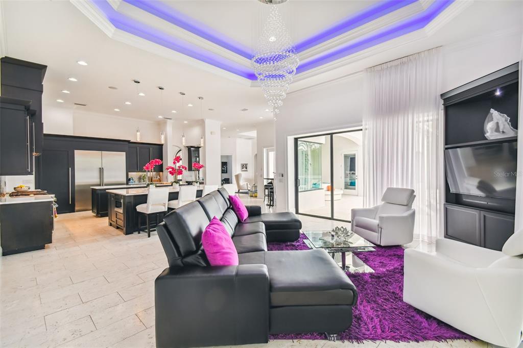 HERITAGE LAKES - Residential