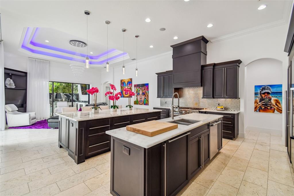 HERITAGE LAKES - Residential