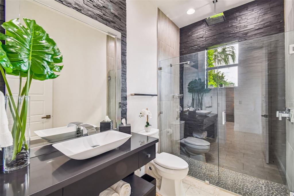 HERITAGE LAKES - Residential