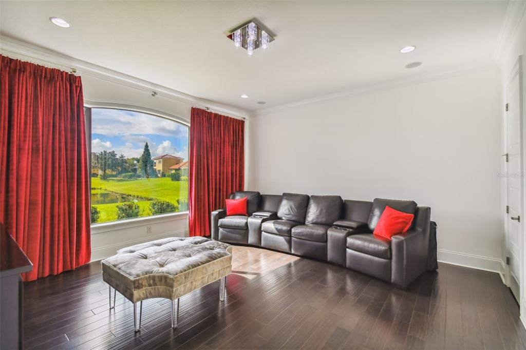 HERITAGE LAKES - Residential