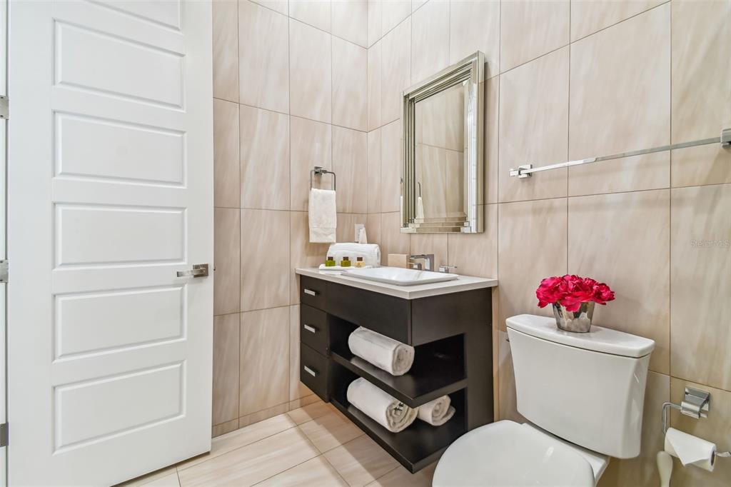 HERITAGE LAKES - Residential