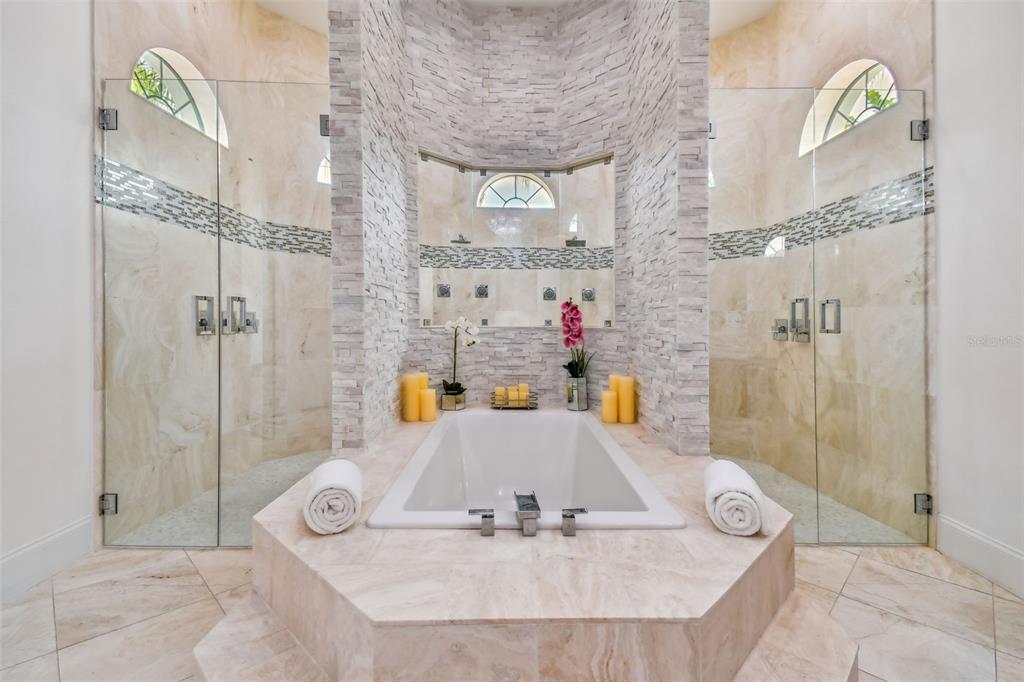 HERITAGE LAKES - Residential