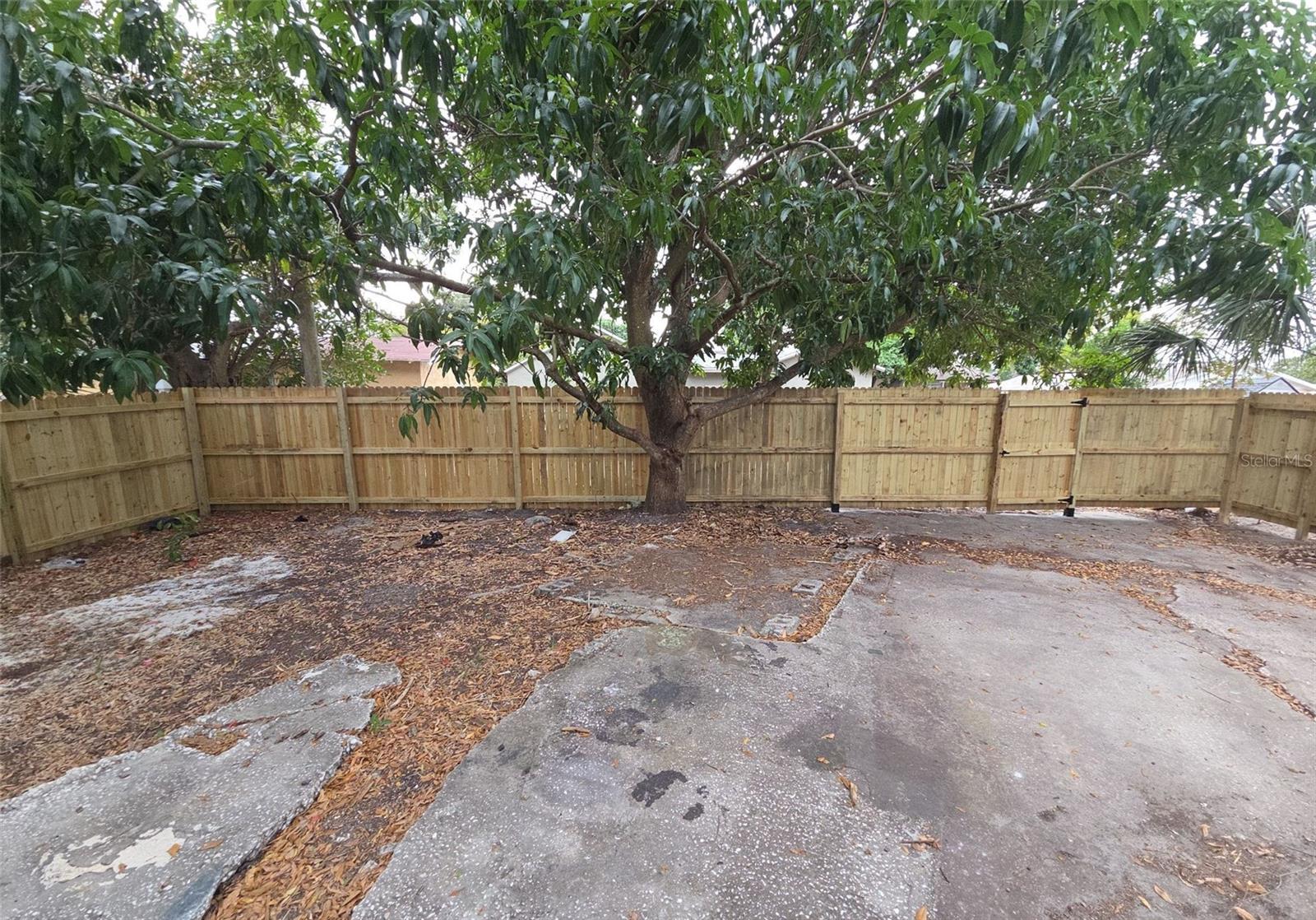 LEVERICHS J J TOURIST PARK - Residential