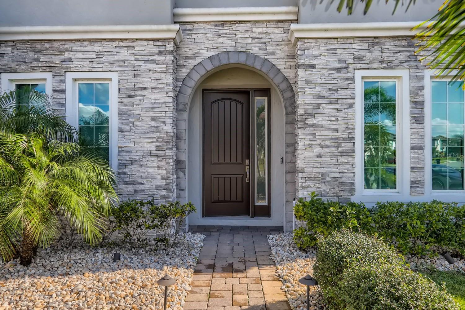 8192 LUDINGTON CIRCLE