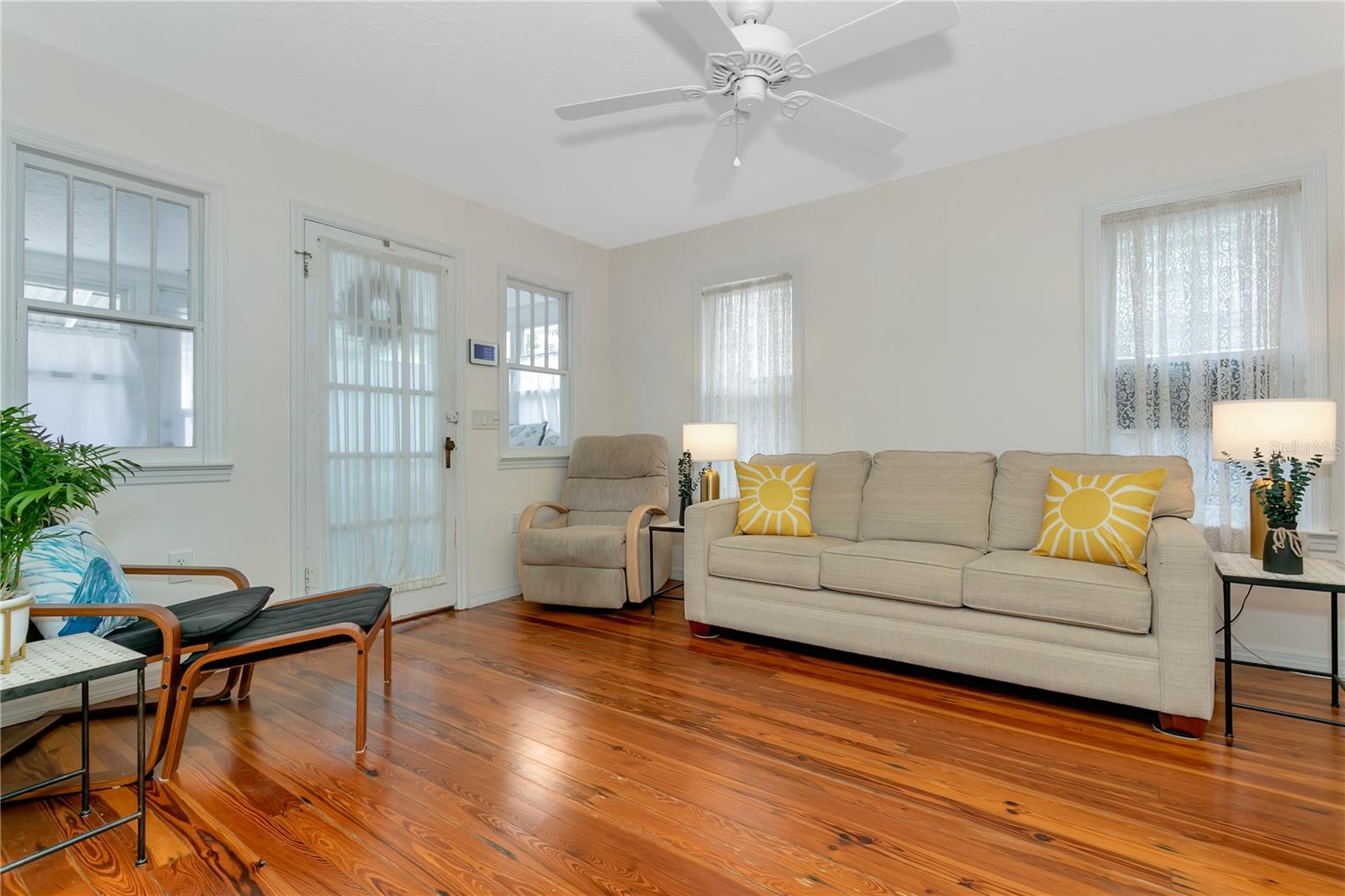 BRADEN CASTLE PARK - Residential