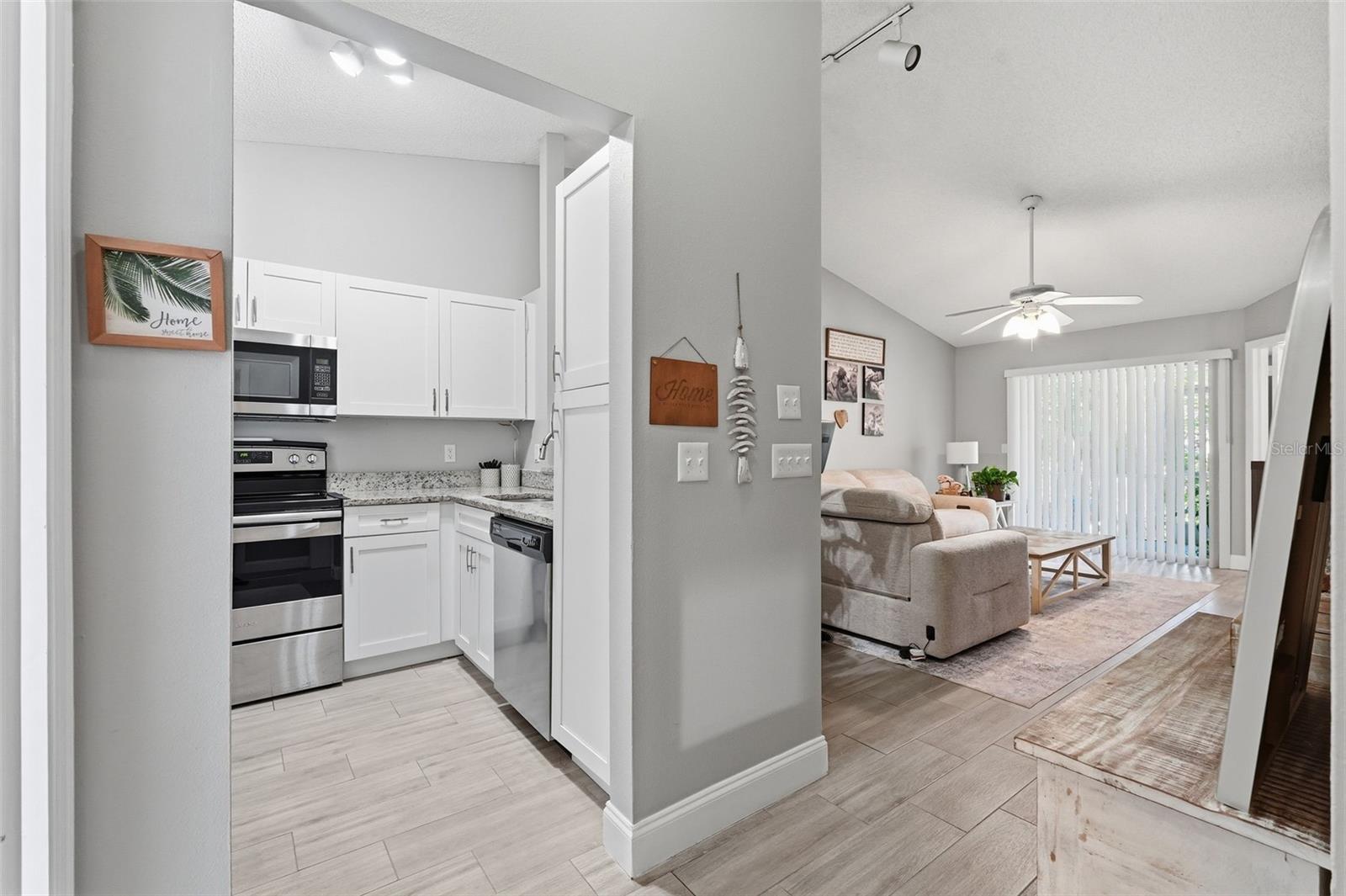 CLOVERPLACE CONDO - Residential