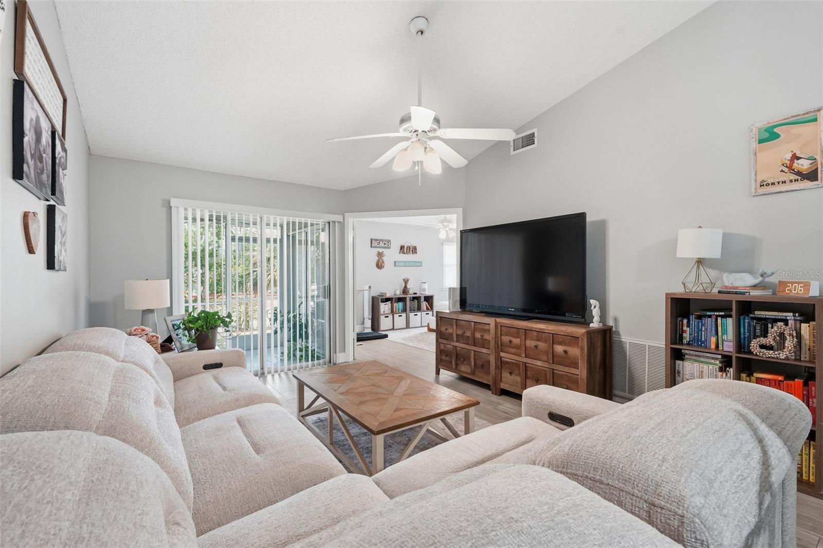 CLOVERPLACE CONDO - Residential