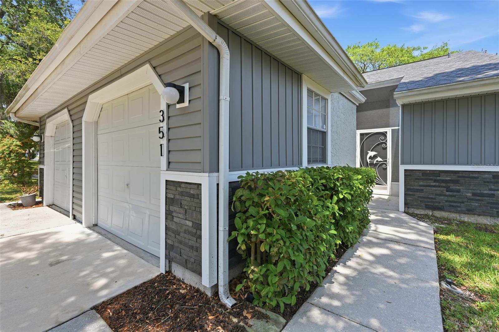 CLOVERPLACE CONDO - Residential