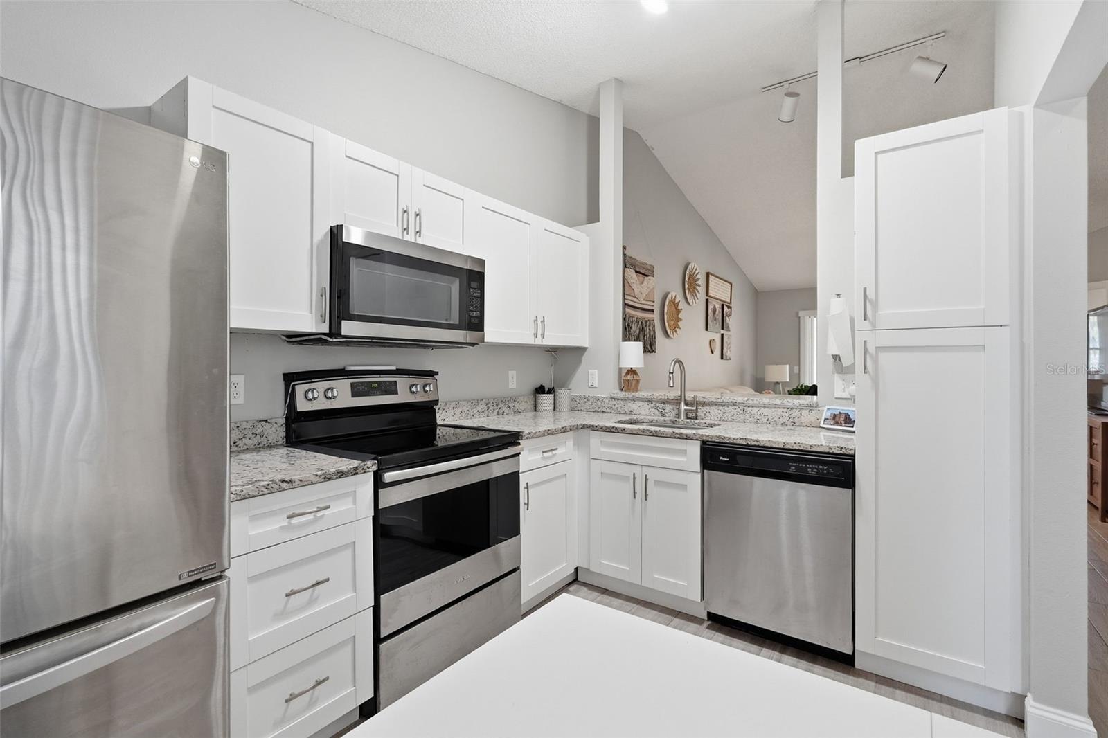 CLOVERPLACE CONDO - Residential