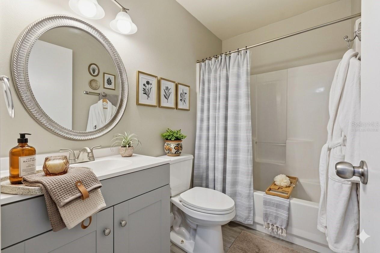 CLOVERPLACE CONDO - Residential