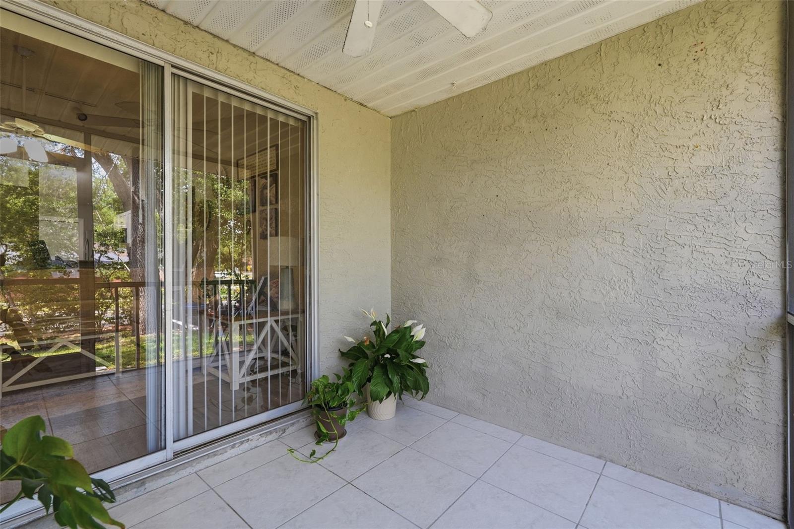 CLOVERPLACE CONDO - Residential