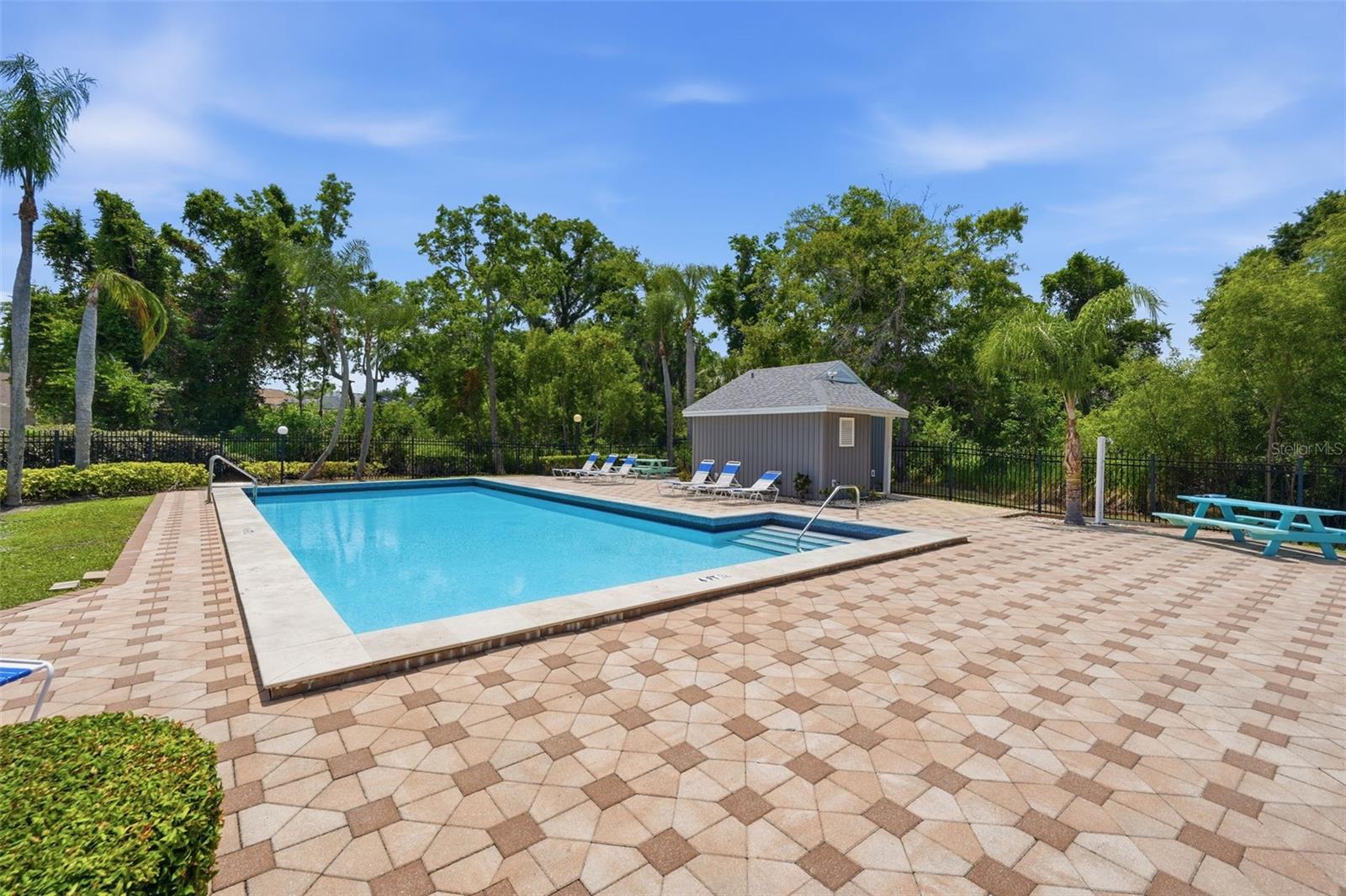 CLOVERPLACE CONDO - Residential