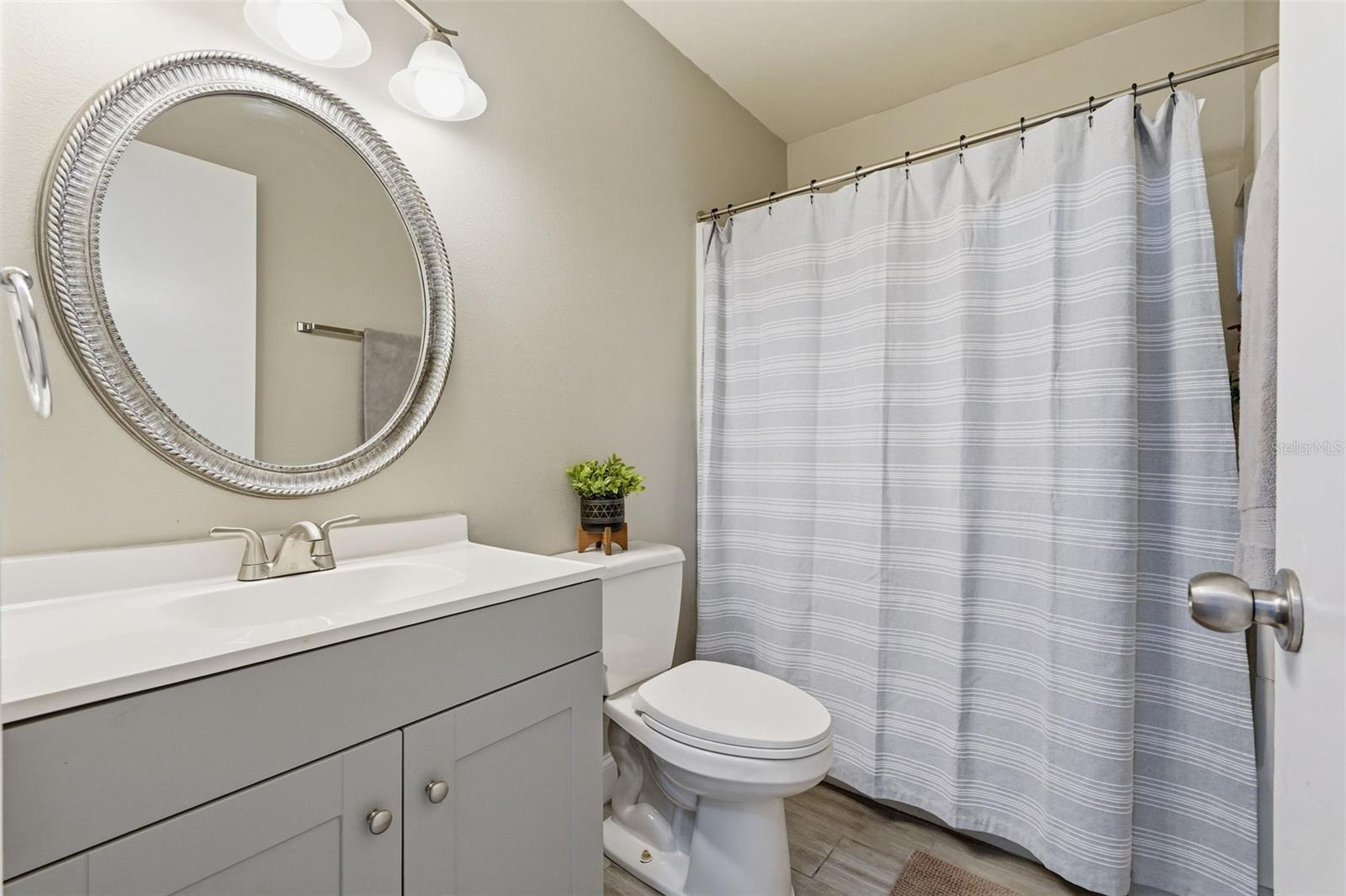 CLOVERPLACE CONDO - Residential